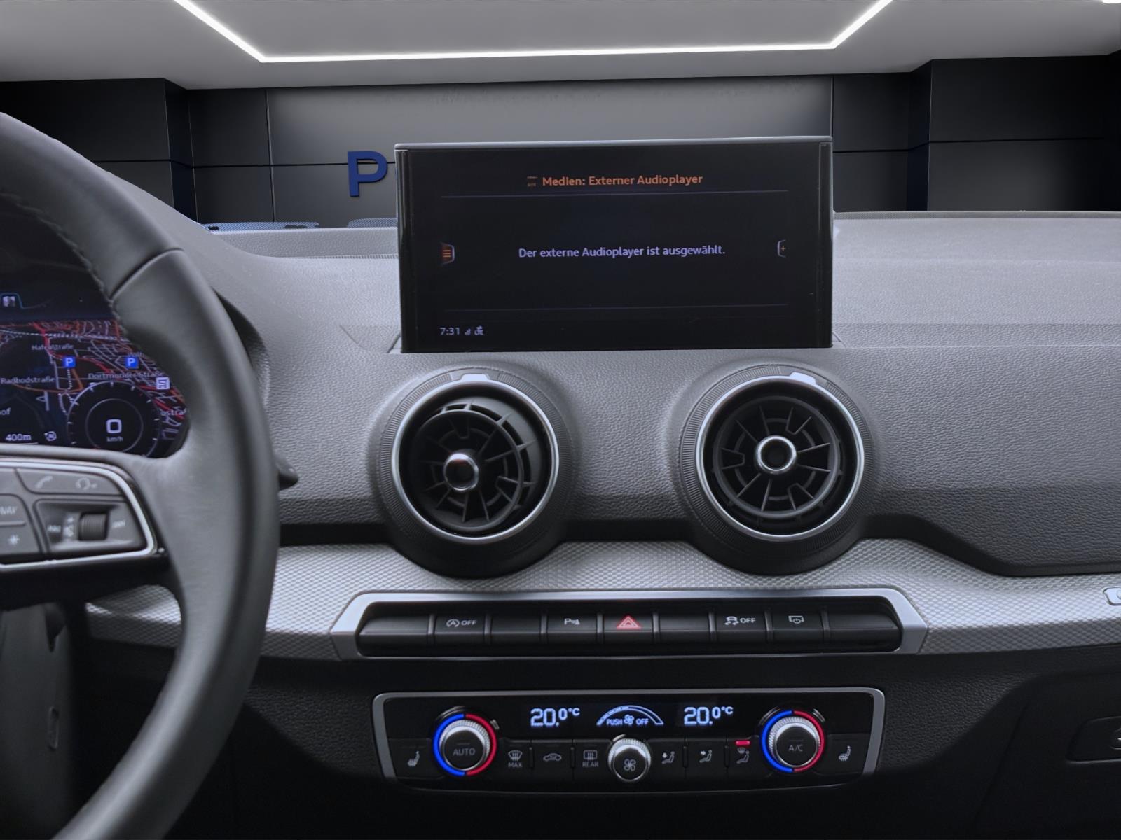 Audi Q2 35 TFSI ADVANCED PDC MATRIX NAVI LM17