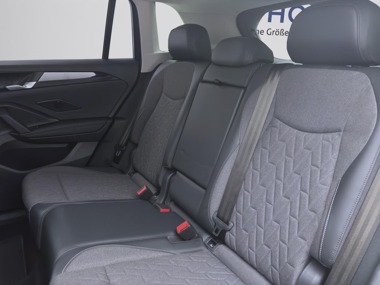 Volkswagen Tiguan 2.0 TDI DSG LIFE AHK NAVI KAMERA LED+