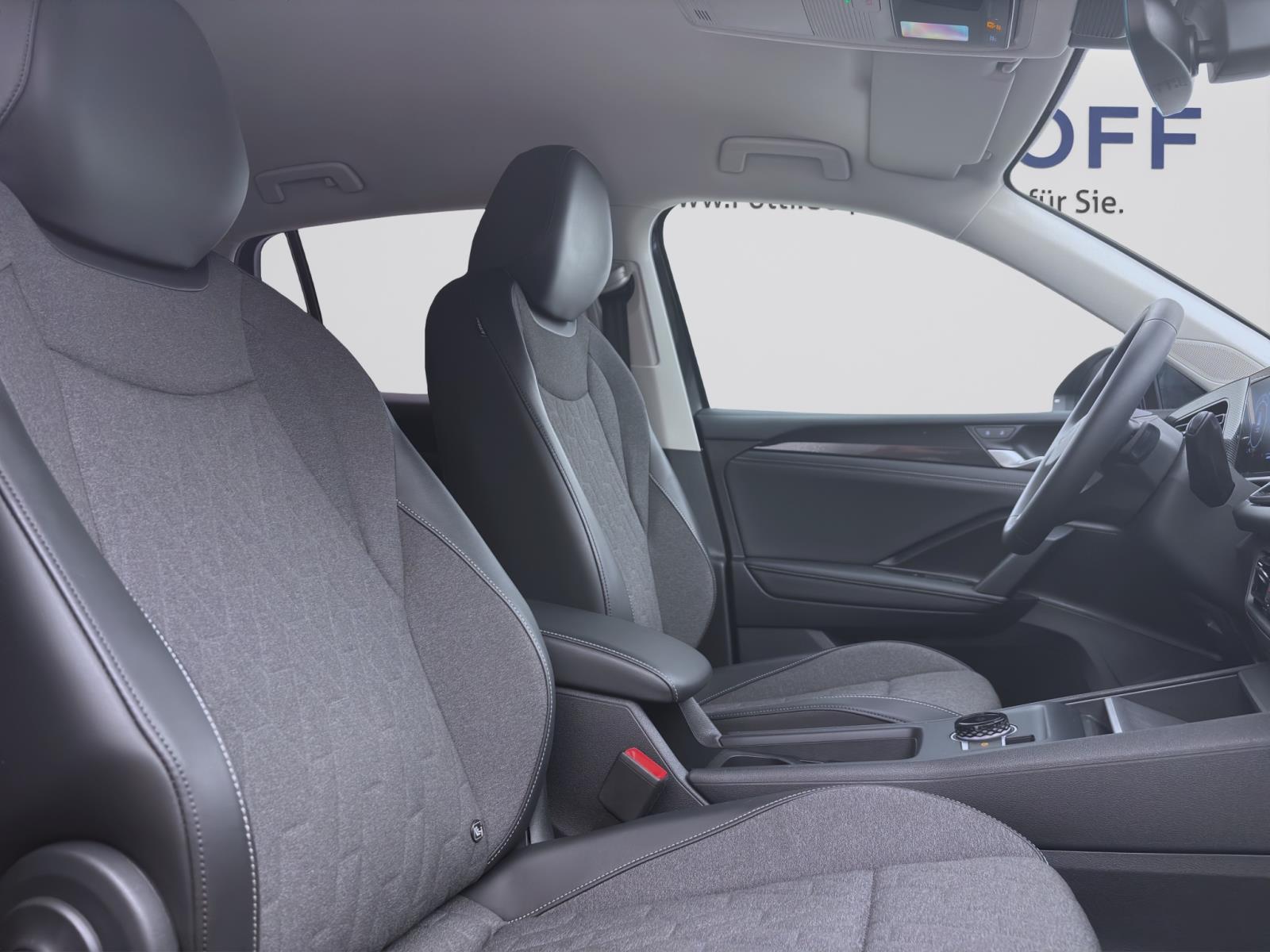 Volkswagen Tiguan 2.0 TDI DSG LIFE AHK NAVI KAMERA LED+