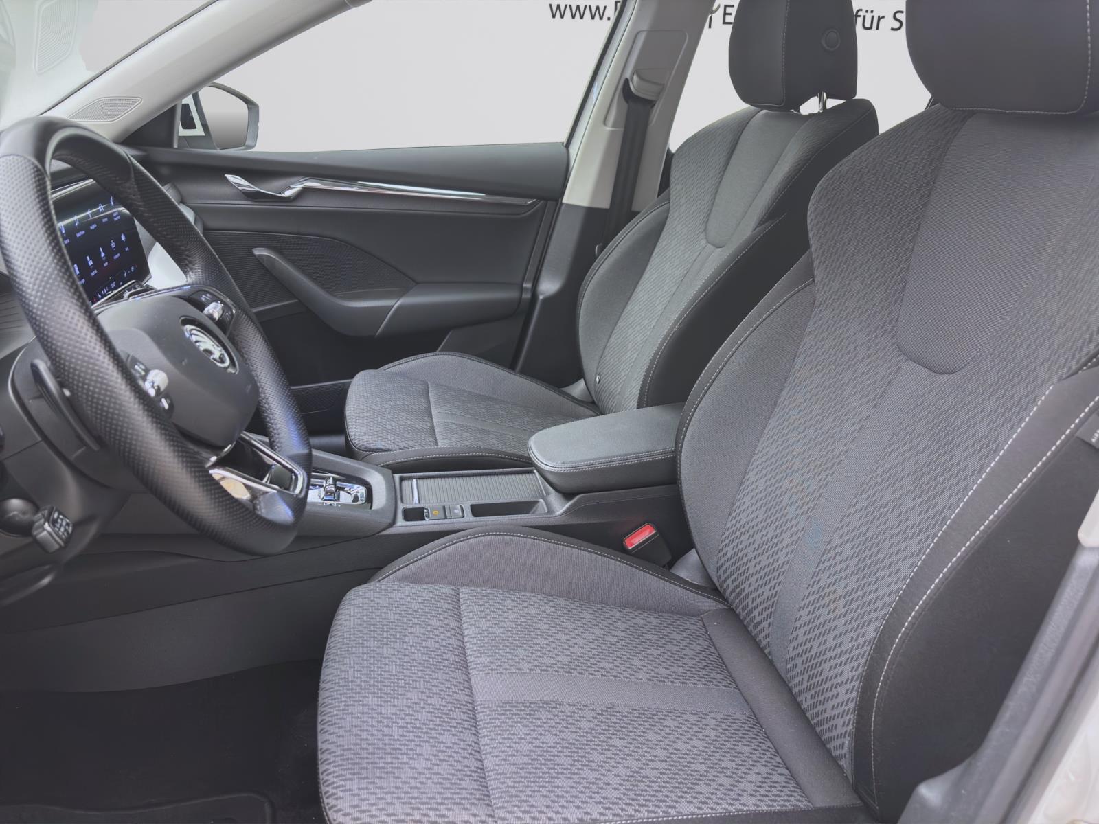 Bild 8: Skoda Octavia Combi 2.0 TDI DSG STYLE STDHZG AHK NAVI PDC