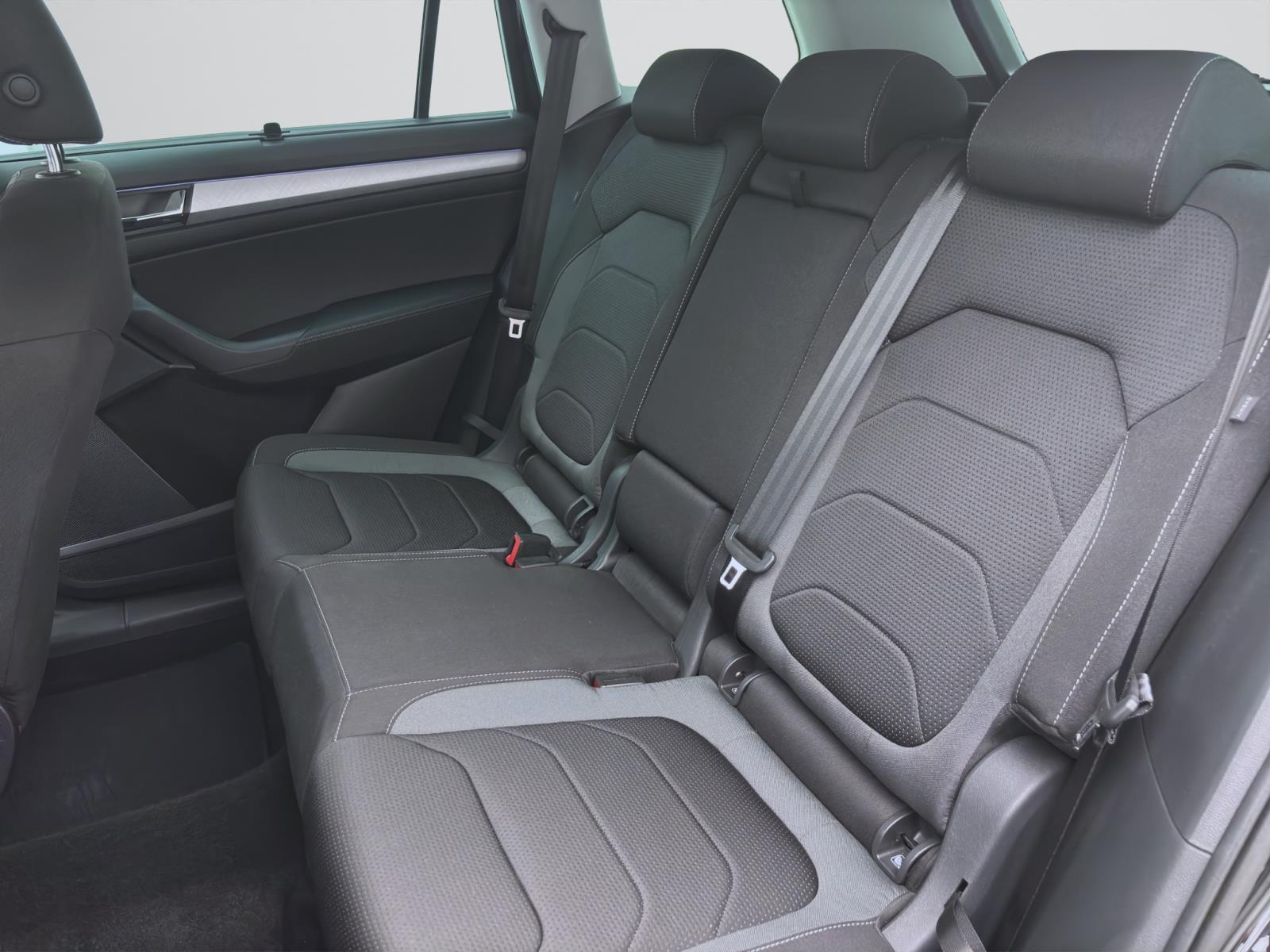 Skoda Kodiaq 2.0 TSI DSG 4x4 TOUR STANDHZG NAVI KAMERA