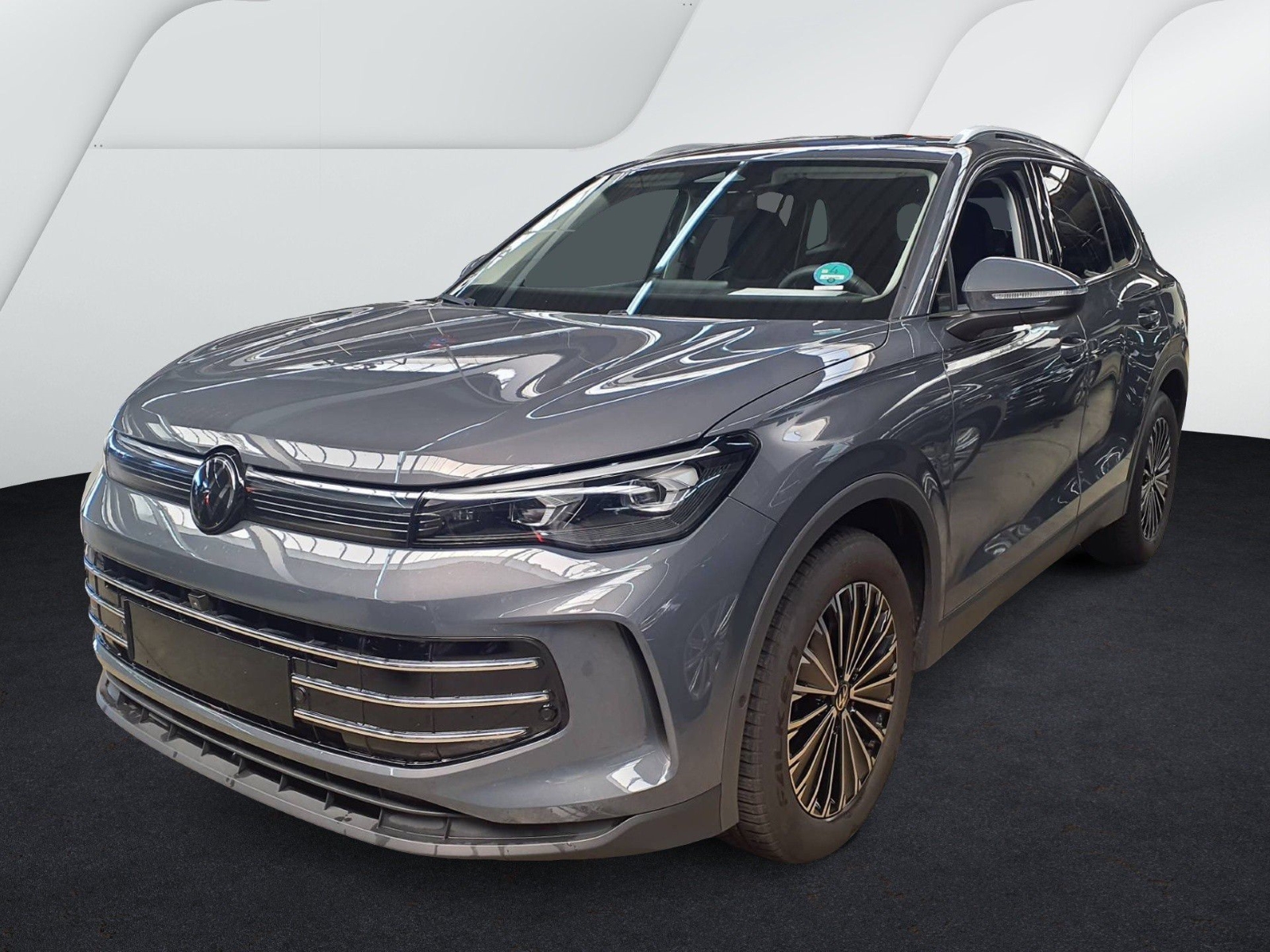Volkswagen Tiguan 1.5 eTSI DSG ELEGANCE NAVI IQ.LIGHT AHK PDC