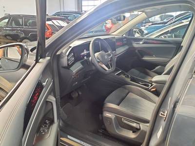 Volkswagen Tiguan 1.5 eTSI DSG ELEGANCE NAVI IQ.LIGHT AHK PDC