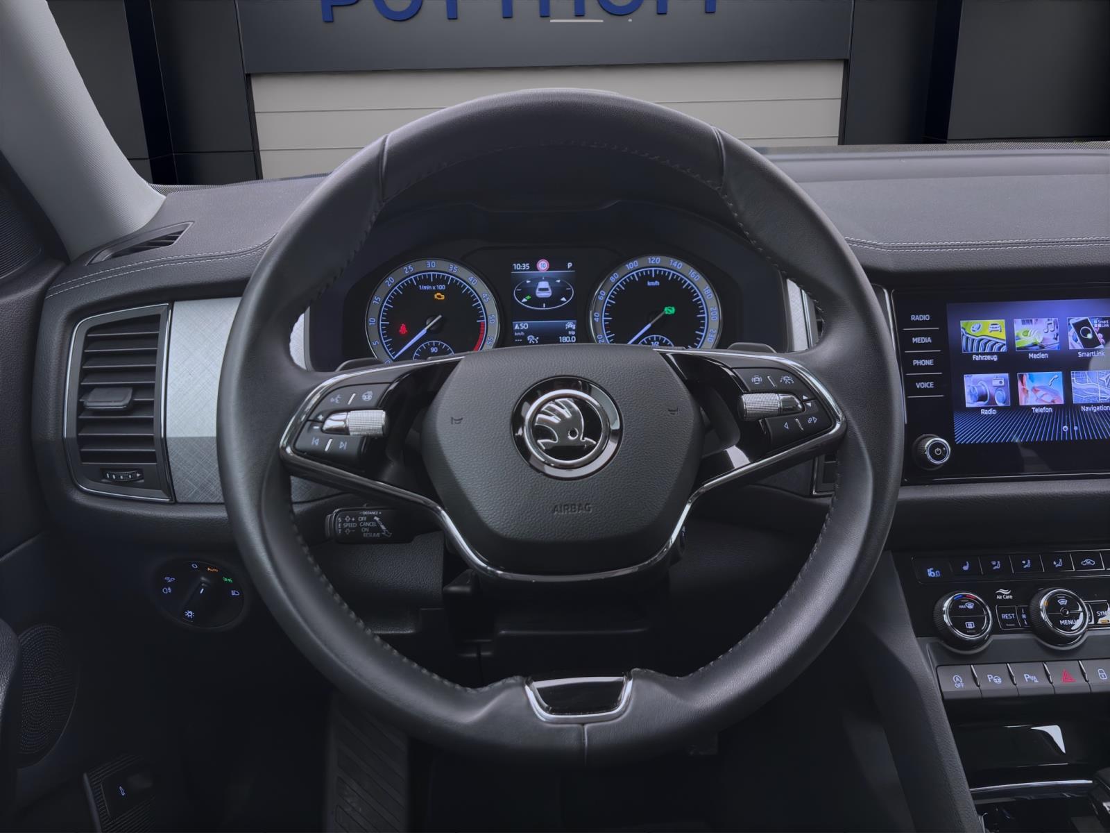 Skoda Kodiaq 2.0 TDI DSG 4x4 TOUR NAVI AHK PDC ACC