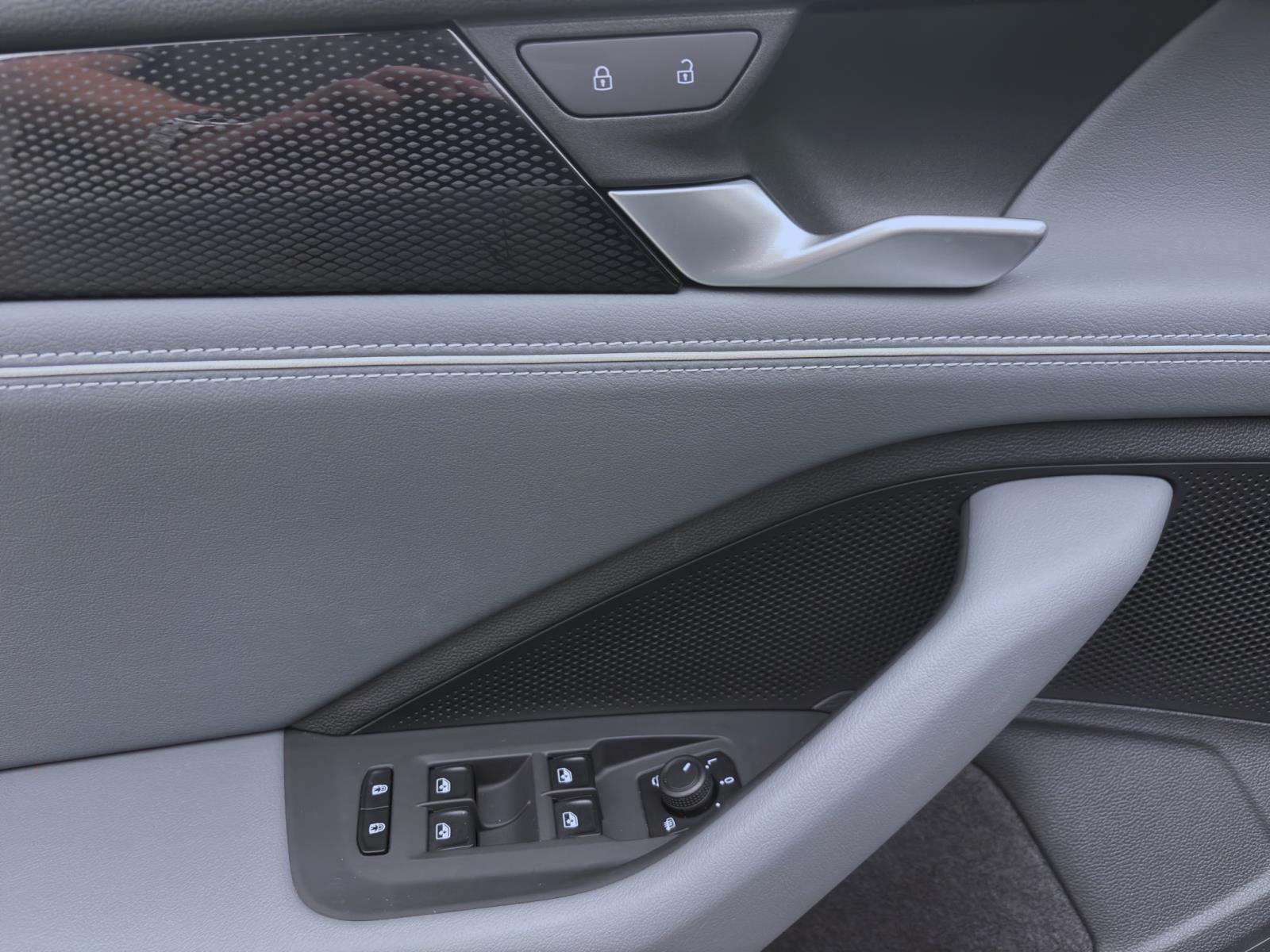 Bild 9: Volkswagen Passat Variant 1.5 eTSI DSG BUSINESS NAVI AHK ACC PDC