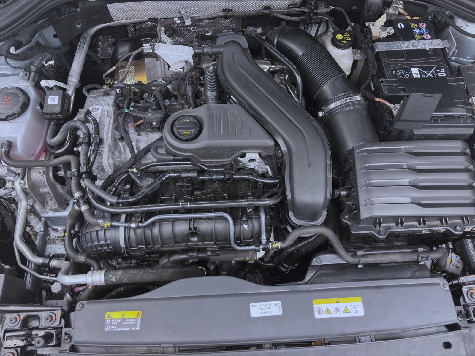 Bild 15: Volkswagen Passat Variant 1.5 eTSI DSG BUSINESS NAVI AHK ACC PDC
