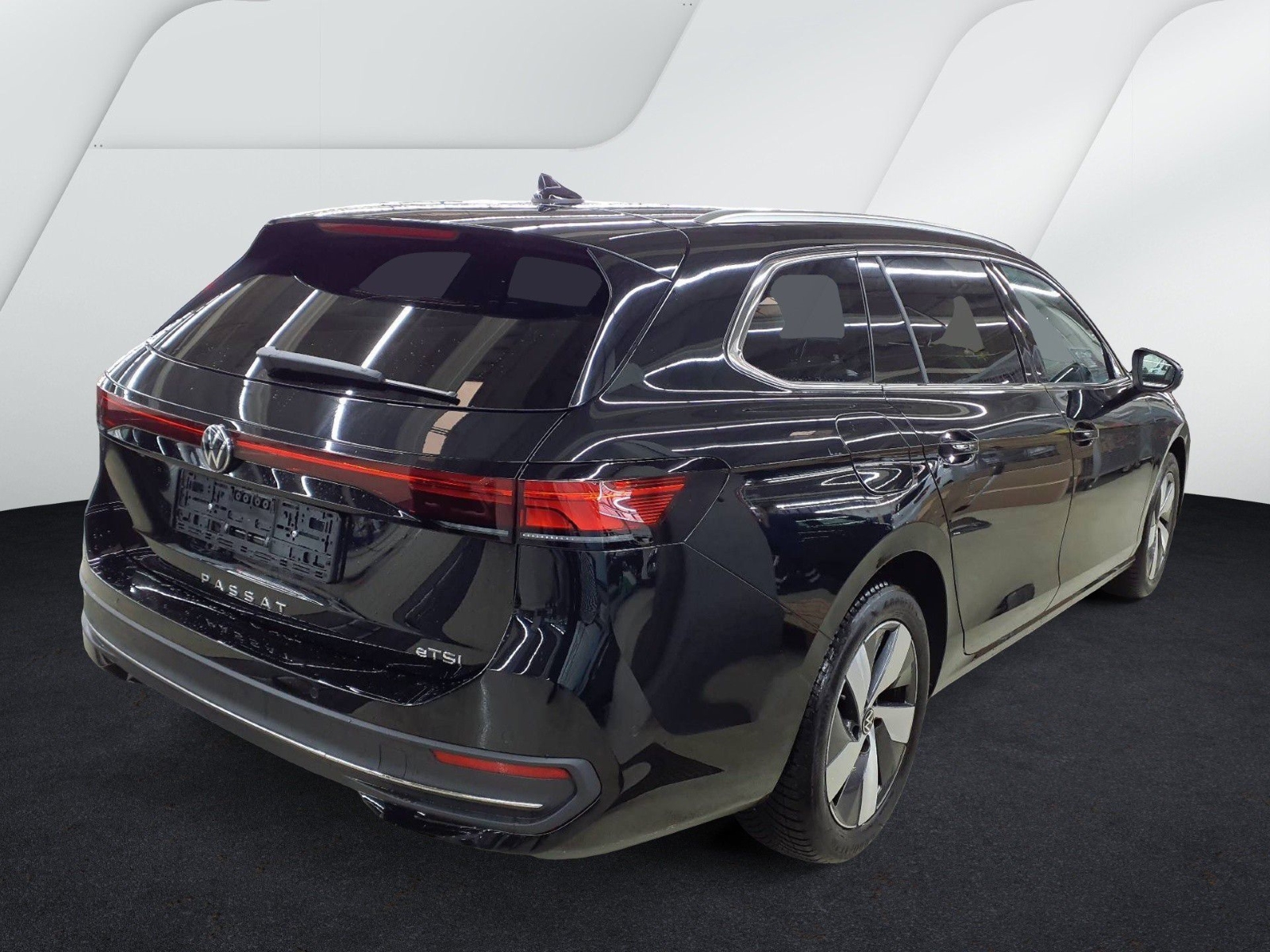 Volkswagen Passat Variant 1.5 eTSI DSG BUSINESS NAVI AHK KAMERA PDC