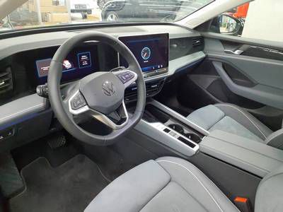 Volkswagen Passat Variant 1.5 eTSI DSG BUSINESS NAVI AHK KAMERA PDC