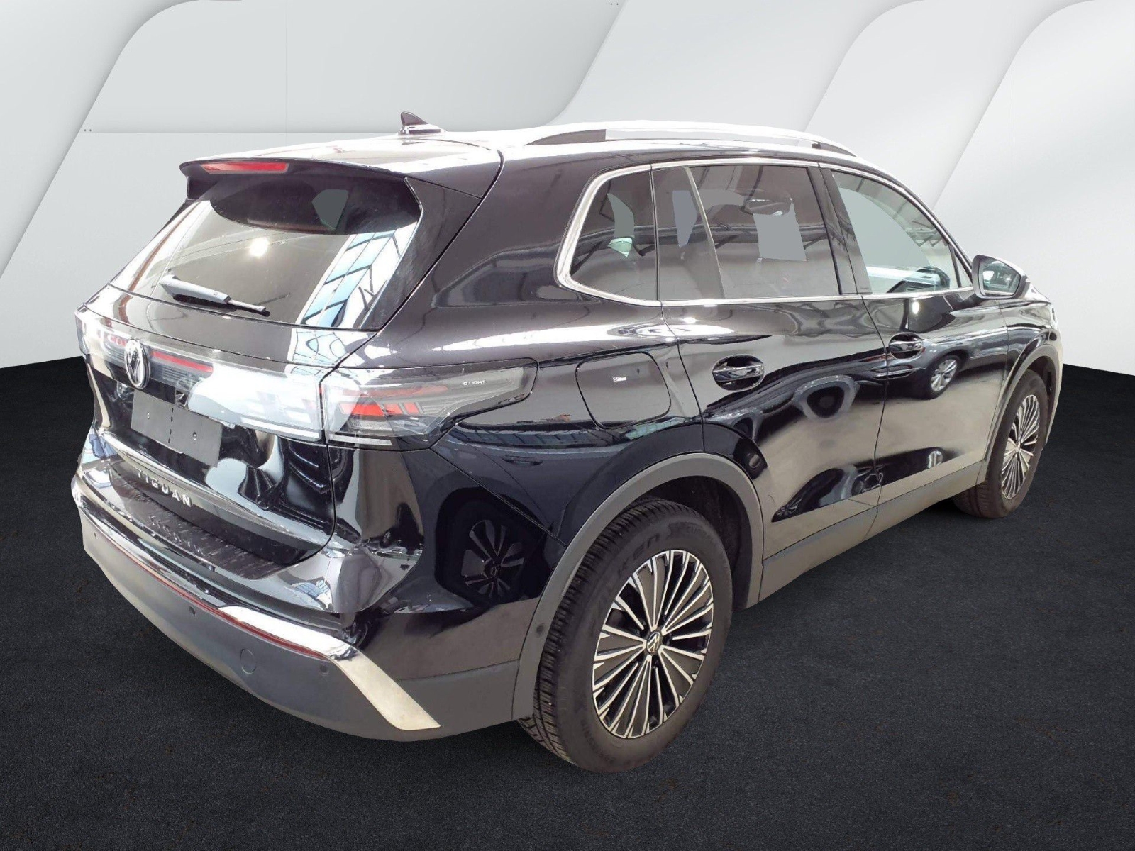 Volkswagen Tiguan 2.0 TDI DSG ELEGANCE AHK NAVI KAMERA IQ.LIGHT