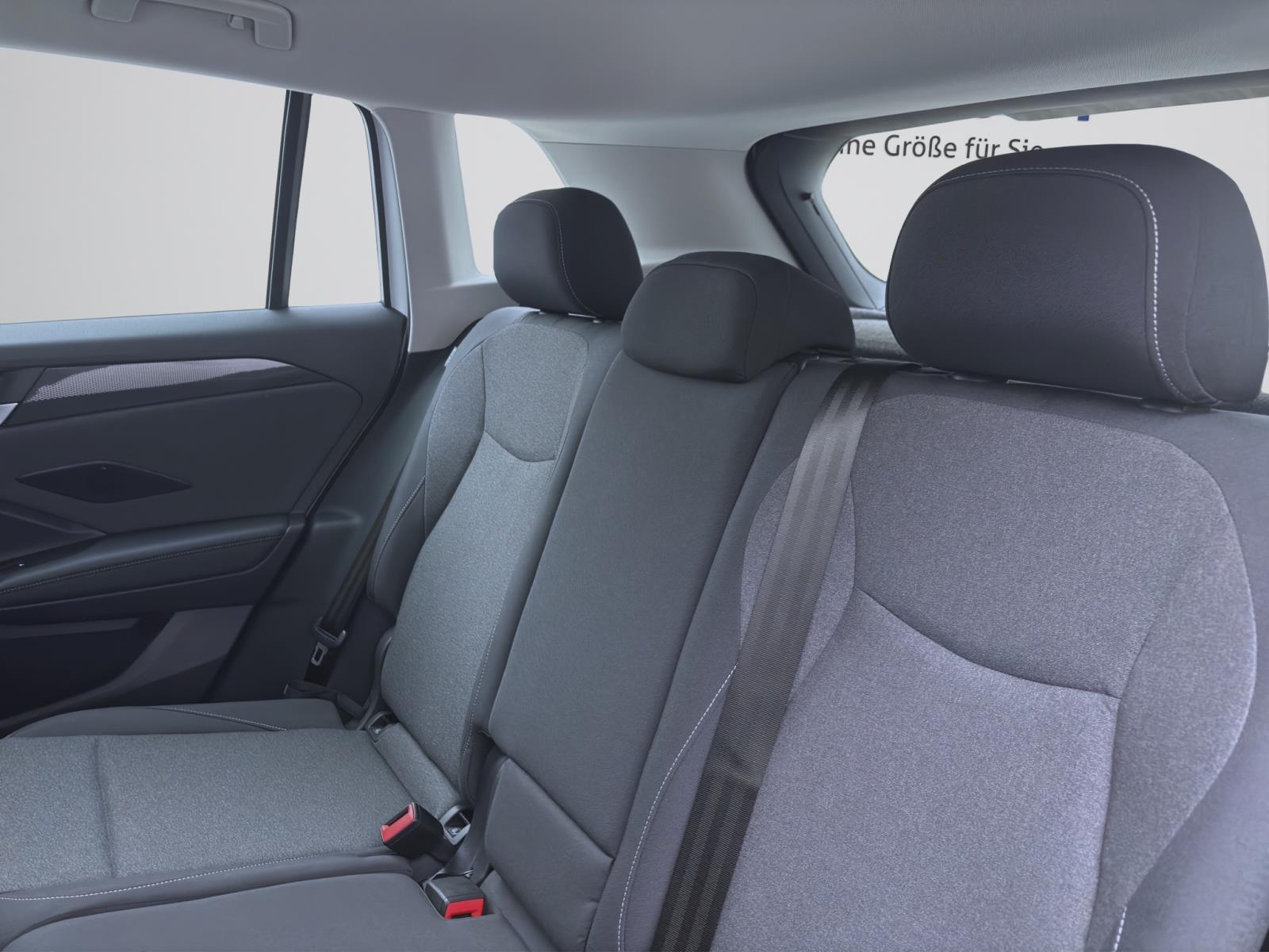 Volkswagen Tiguan 2.0 TDI DSG AHK NAVI KAMERA LED SITZHZG