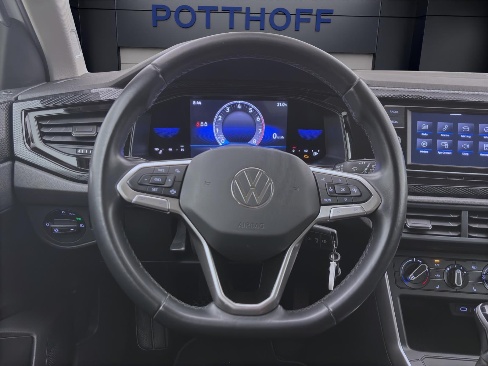 Bild 10: Volkswagen Polo 1.0 TSI LIFE SITZHZG LED PDC DAB+