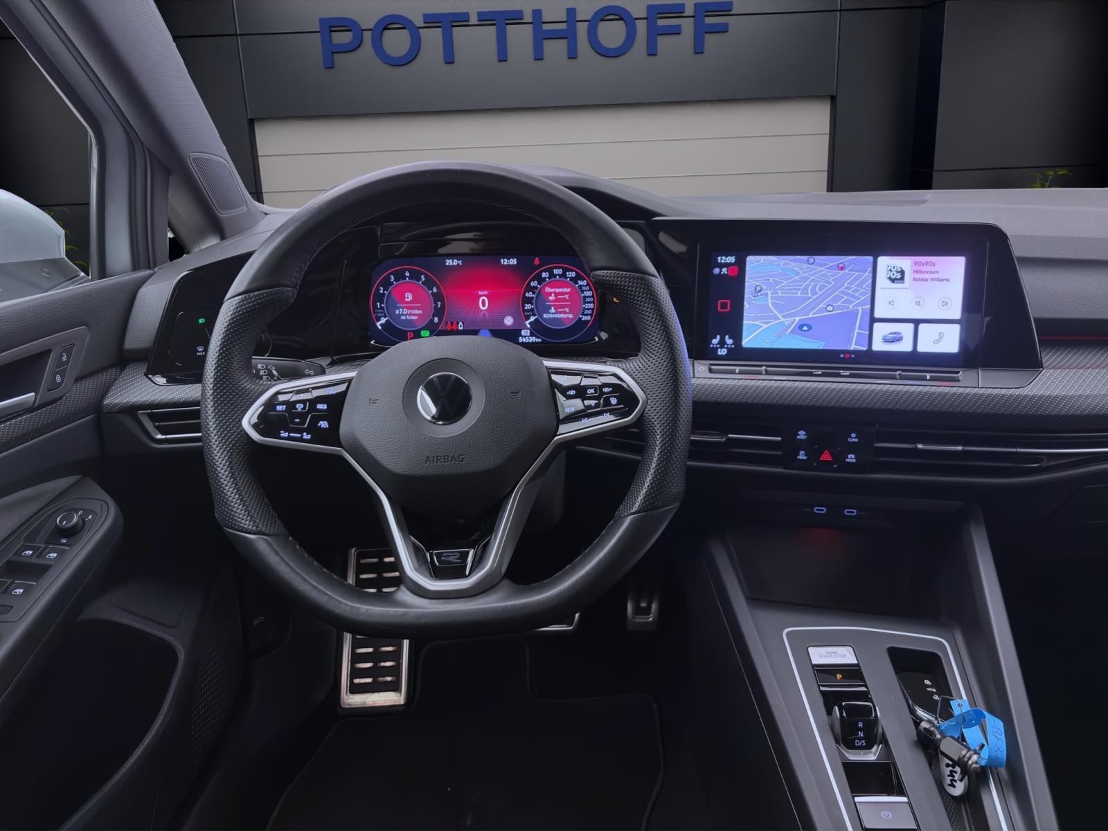 Bild 11: Volkswagen Golf 1.5 eTSI DSG R-LINE NAVI ACC SITZHZG LED