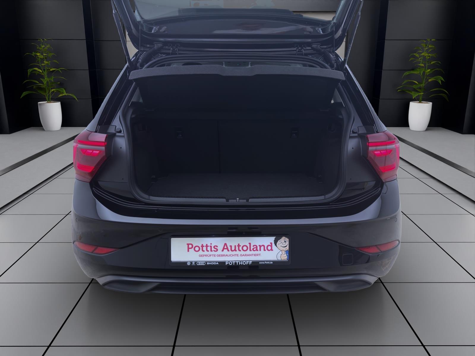 Volkswagen Polo 1.0 TSI DSG STYLE NAVI IQ.LIGHT SITZHZG PDC