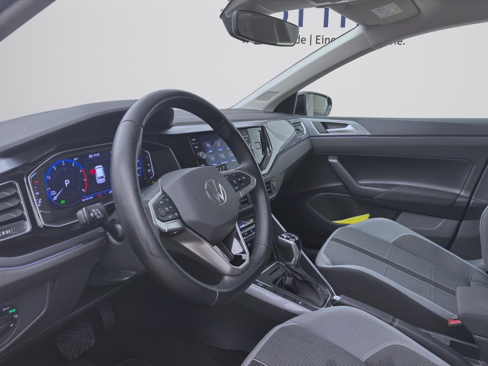 Volkswagen Polo 1.0 TSI DSG STYLE NAVI IQ.LIGHT SITZHZG PDC