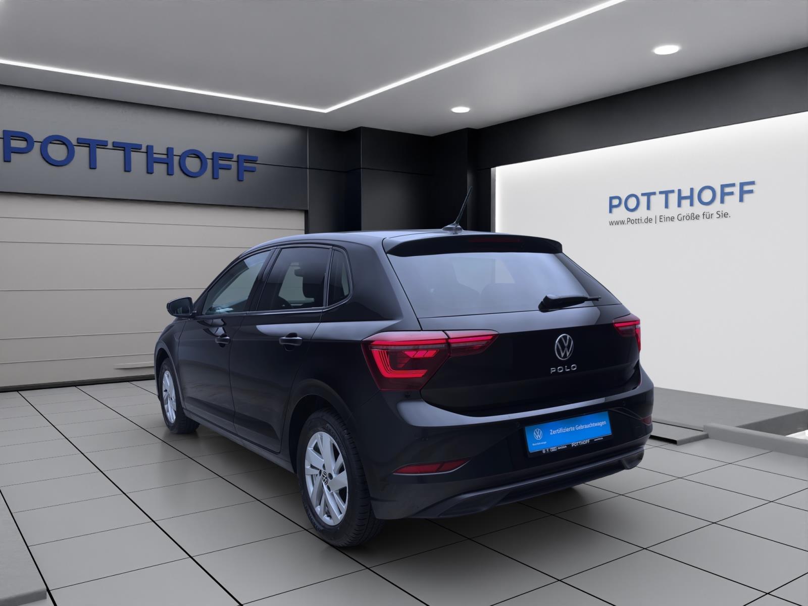 Volkswagen Polo 1.0 TSI DSG STYLE NAVI IQ.LIGHT ACC PDC