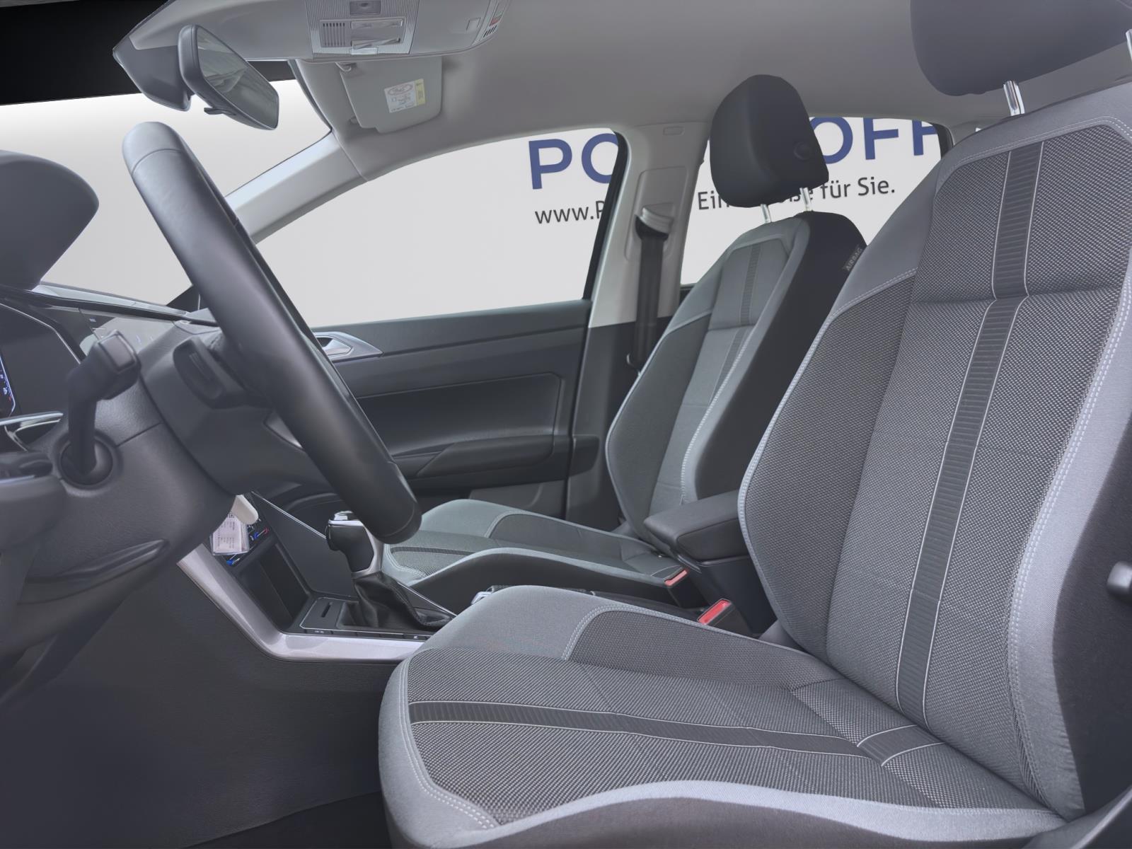 Volkswagen Polo 1.0 TSI DSG STYLE NAVI IQ.LIGHT SITZHZG PDC