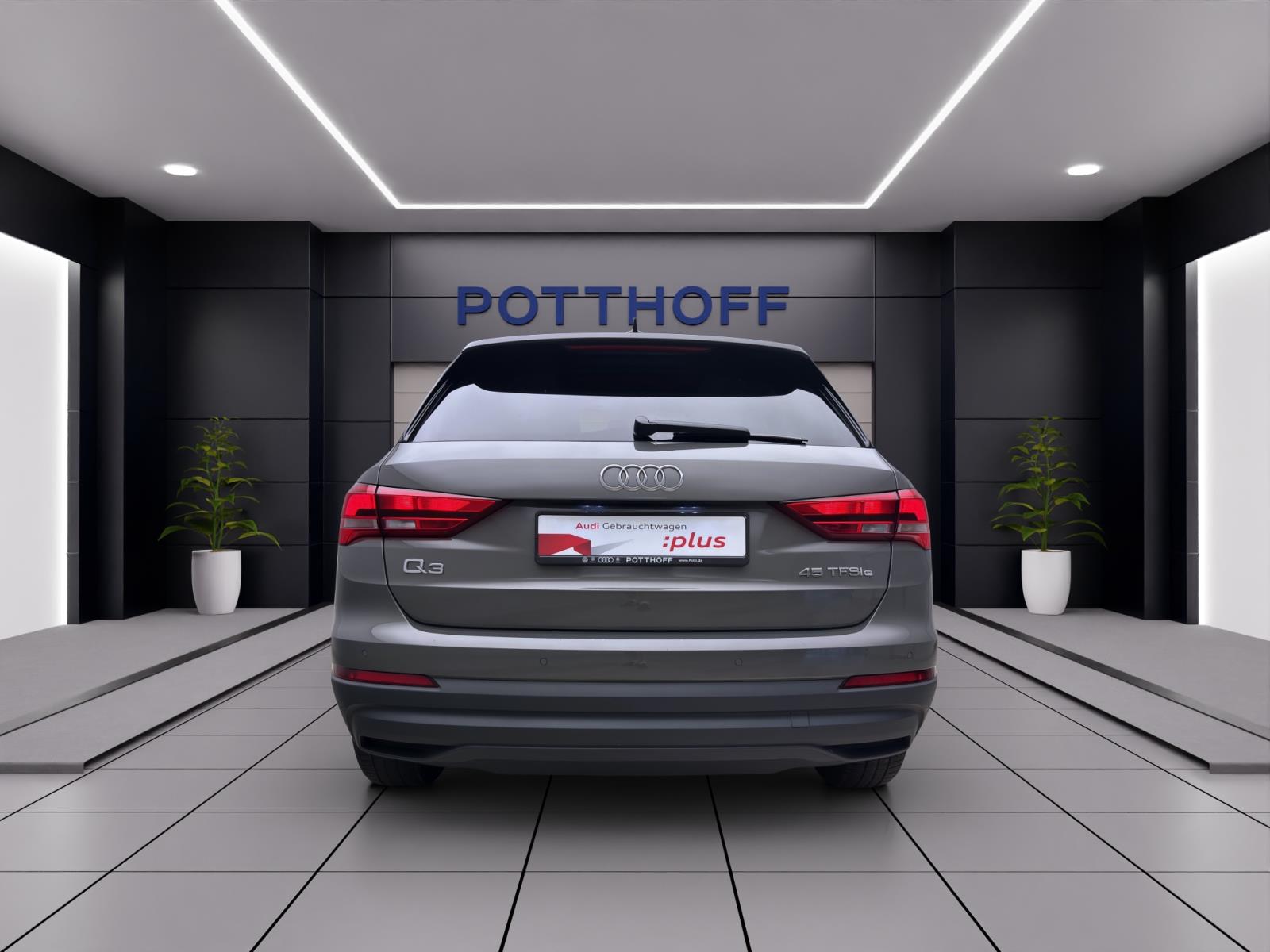 Audi Q3 45 TFSIe PANO AHK NAVI SHZG VIRTUAL