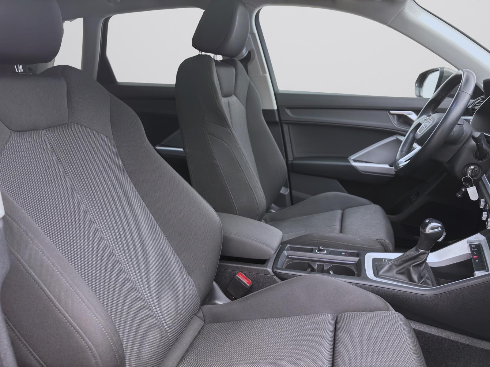 Audi Q3 45 TFSIe PANO AHK NAVI SHZG VIRTUAL