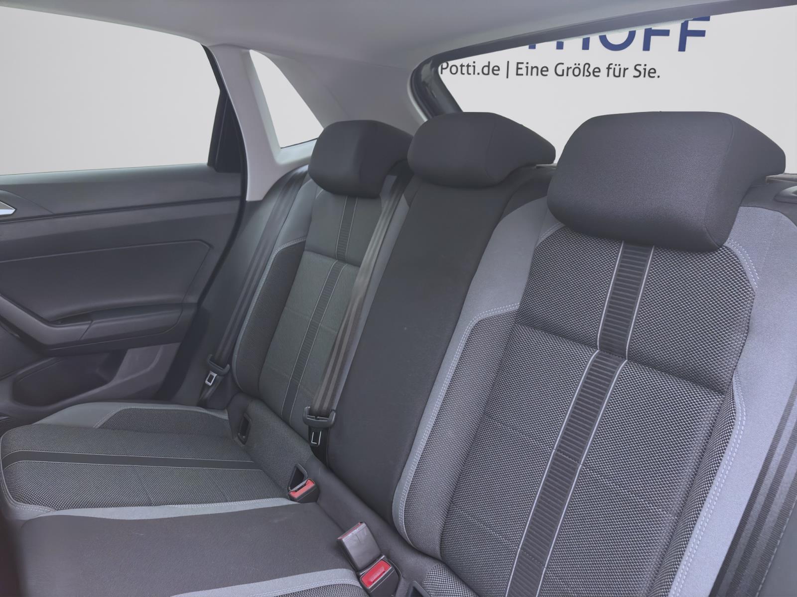 Volkswagen Polo 1.0 TSI DSG STYLE NAVI IQ.LIGHT ACC PDC