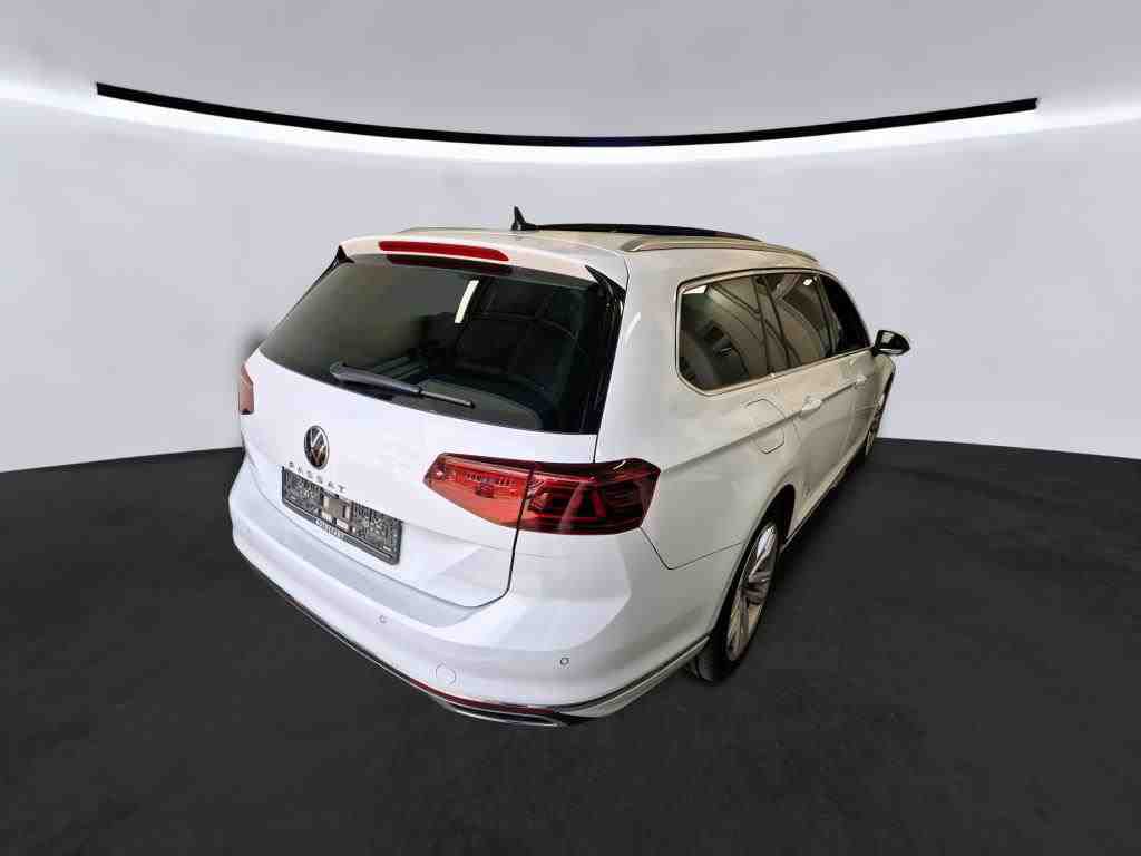 Volkswagen Passat Variant 2.0 TDI DSG ELEGANCE STANDHZG PANO AHK