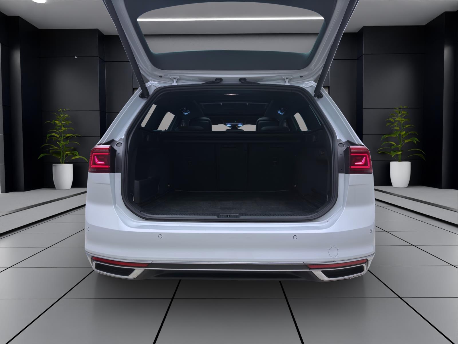 Volkswagen Passat Variant 2.0 TDI DSG ELEGANCE STANDHZG PANO AHK