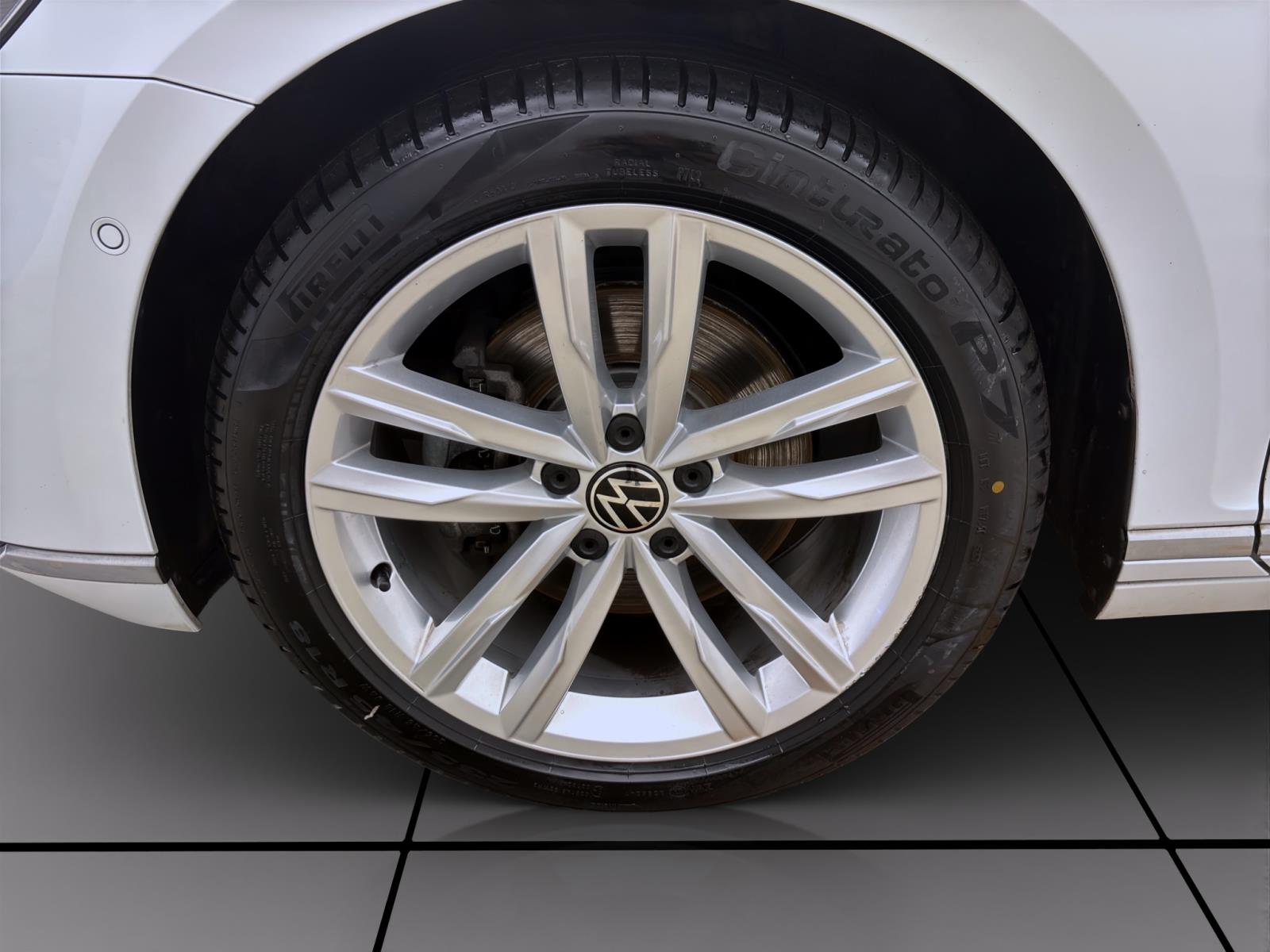 Volkswagen Passat Variant 2.0 TDI DSG ELEGANCE STANDHZG PANO AHK