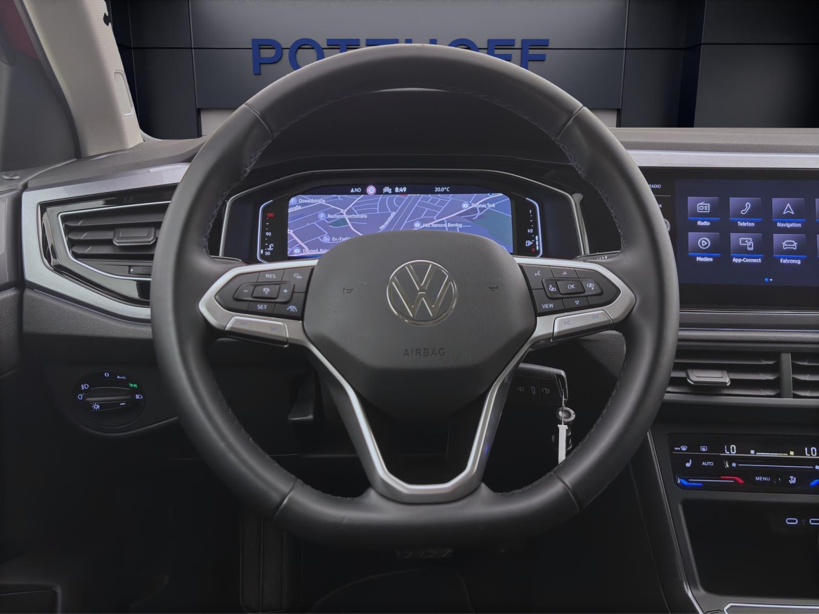 Volkswagen Polo 1.0 TSI DSG STYLE NAVI IQ.LIGHT SITZHZG PDC