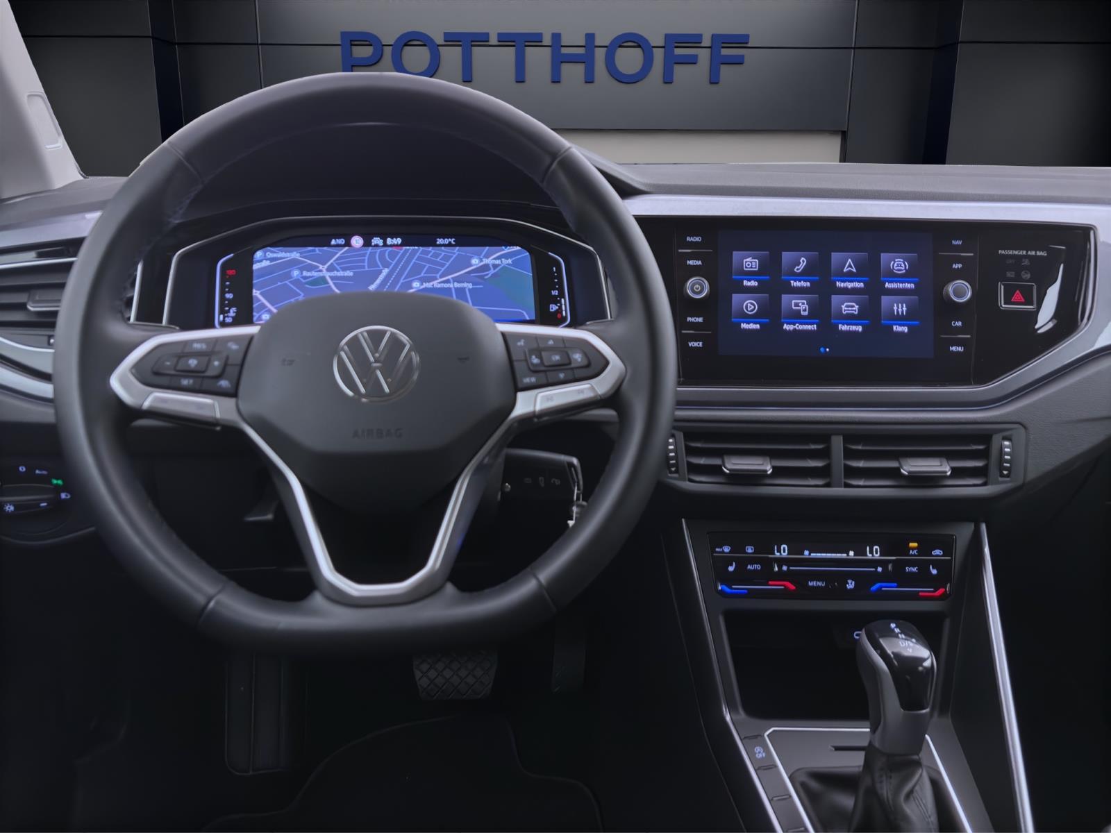 Volkswagen Polo 1.0 TSI DSG STYLE NAVI IQ.LIGHT SITZHZG PDC