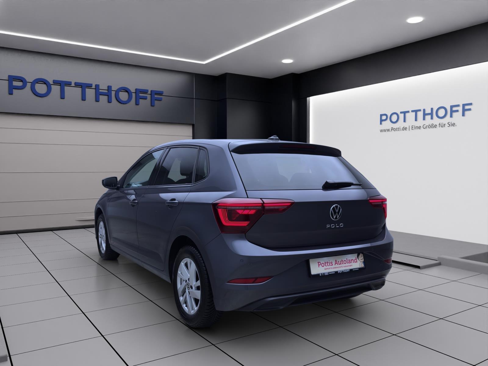 Volkswagen Polo 1.0 TSI DSG STYLE NAVI IQ.LIGHT ACC PDC