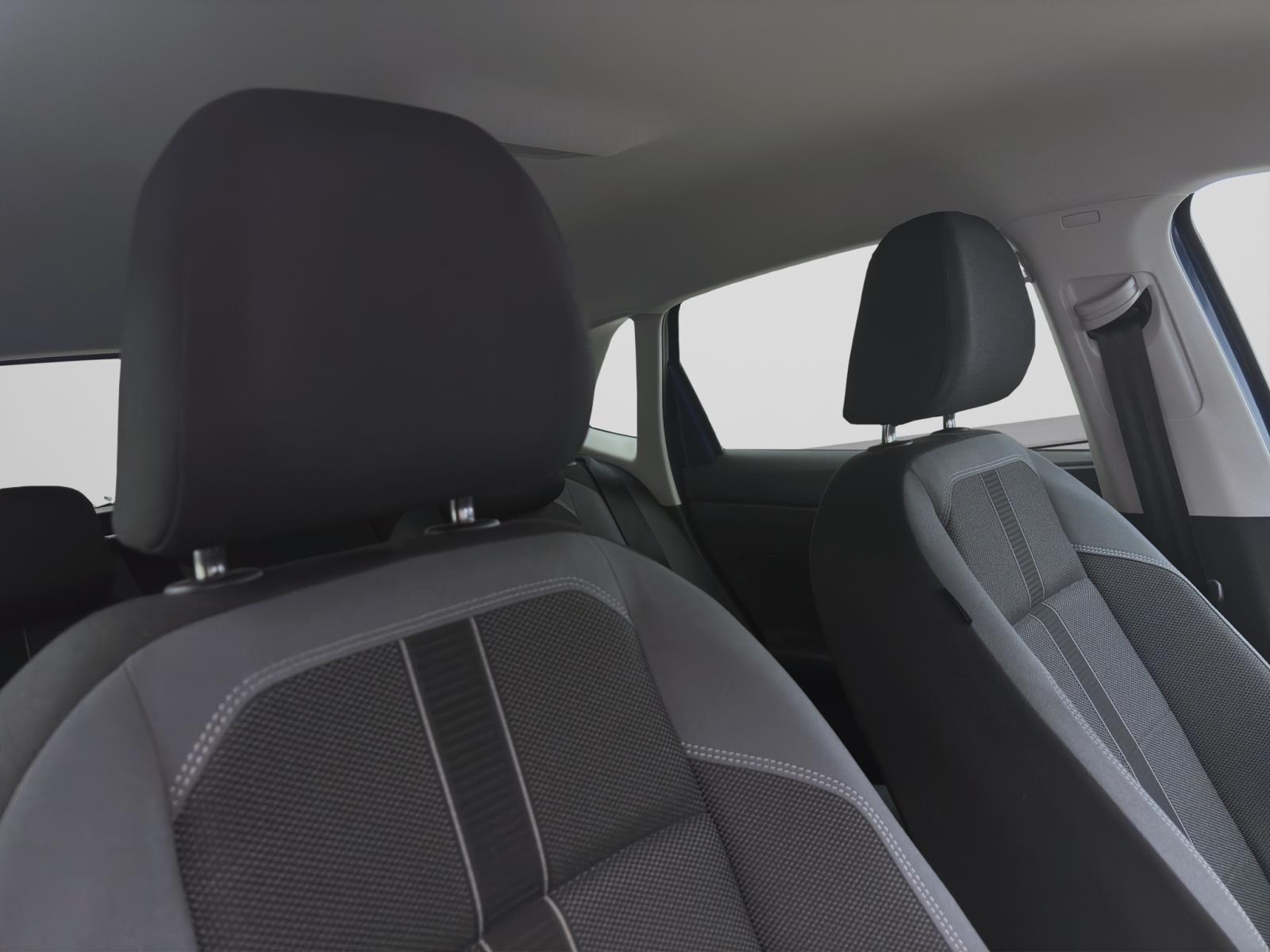 Volkswagen Polo 1.0 TSI DSG STYLE NAVI IQ.LIGHT SITZHZG PDC