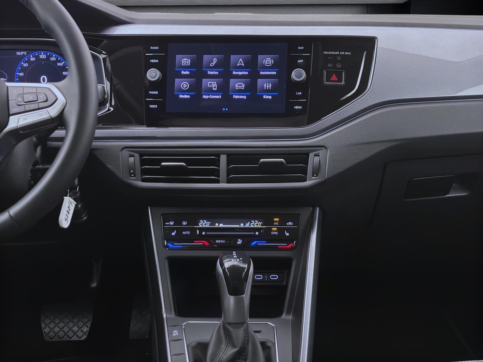 Volkswagen Polo 1.0 TSI DSG STYLE NAVI LED SITZHZG PDC