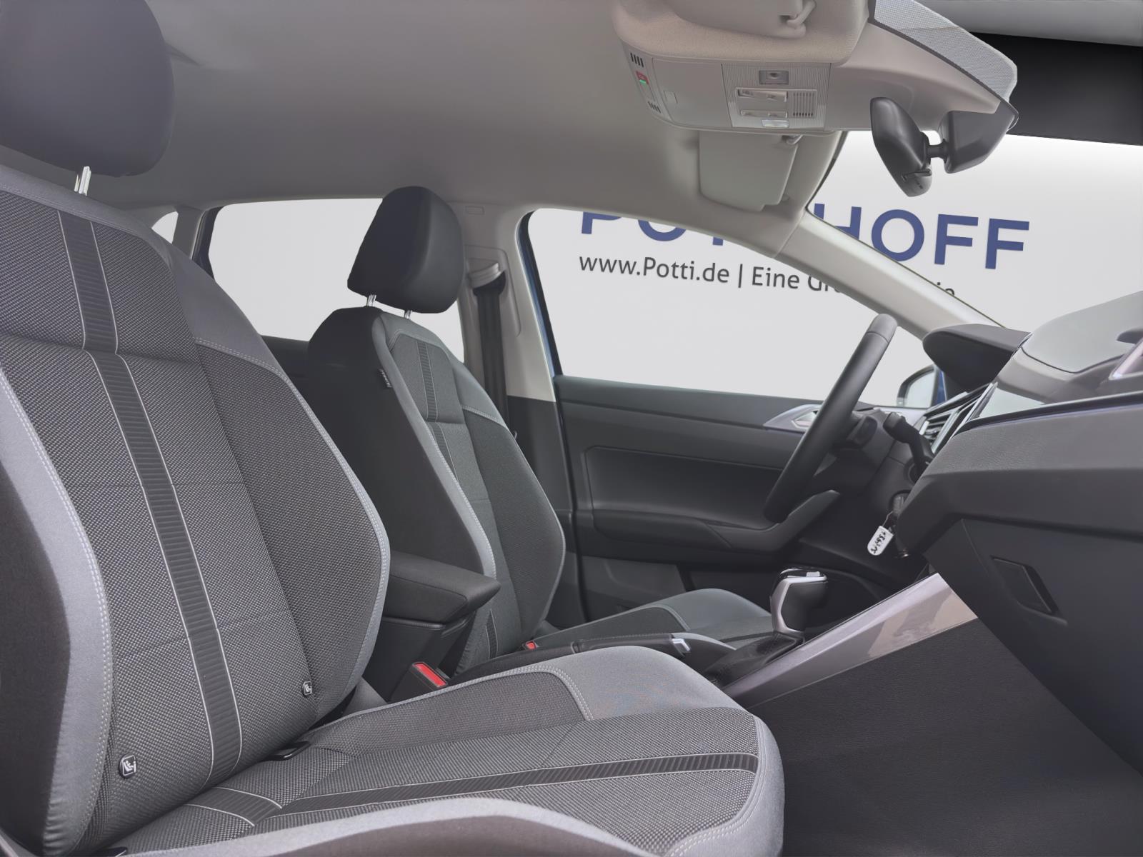 Volkswagen Polo 1.0 TSI DSG STYLE NAVI IQ.LIGHT SITZHZG PDC