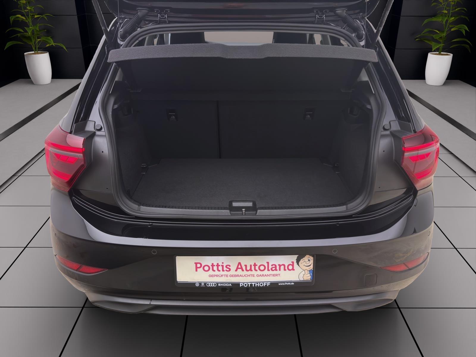 Volkswagen Polo 1.0 TSI DSG STYLE NAVI IQ.LIGHT SITZHZG PDC