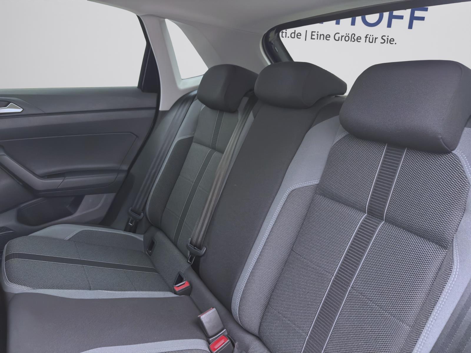 Volkswagen Polo 1.0 TSI DSG STYLE NAVI IQ.LIGHT SITZHZG PDC