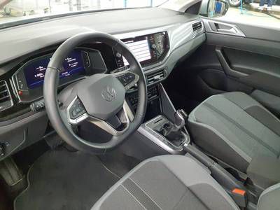 Volkswagen Polo 1.0 TSI DSG STYLE NAVI IQ.LIGHT SITZHZG PDC