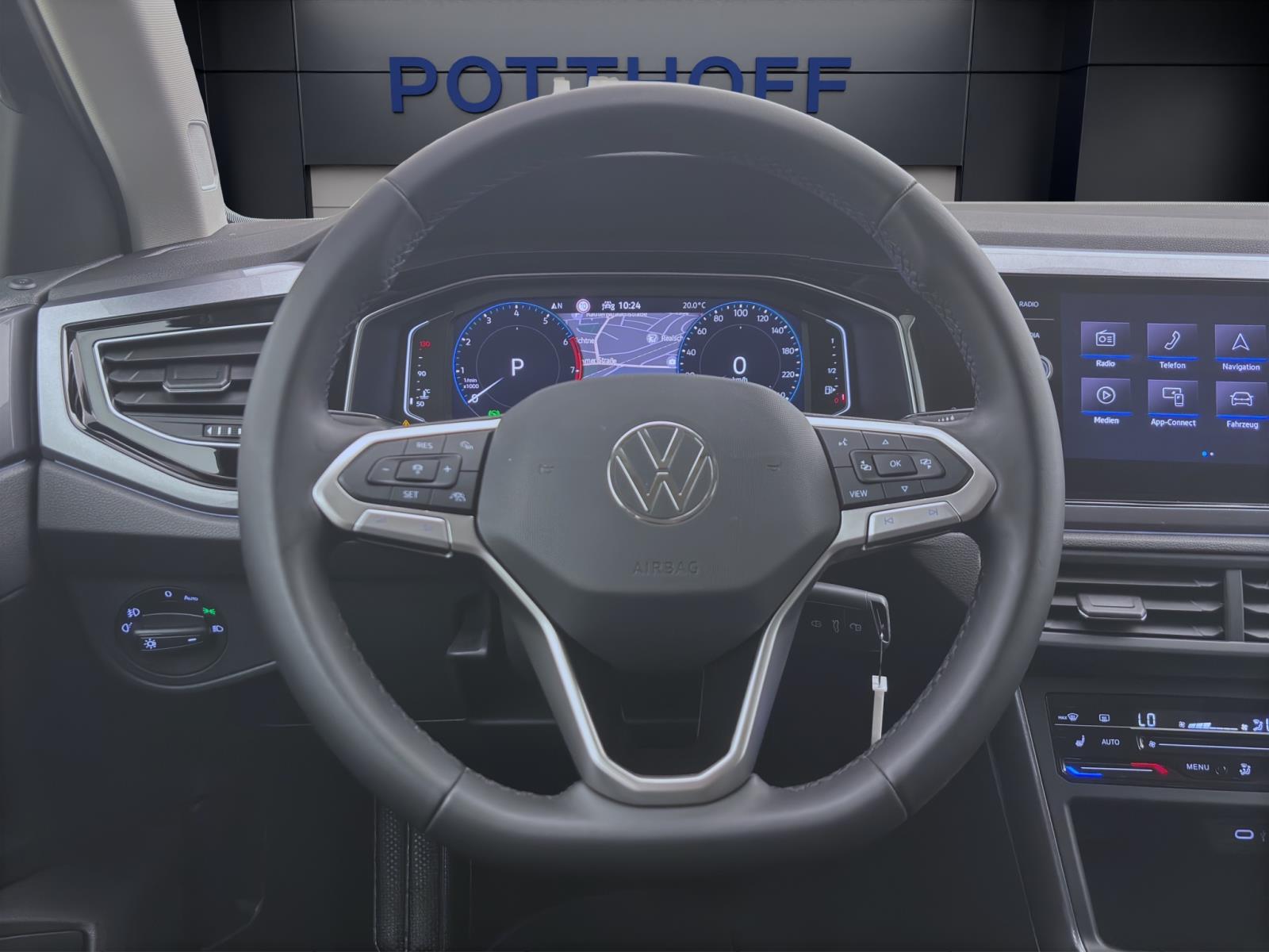 Volkswagen Polo 1.0 TSI DSG STYLE NAVI IQ.LIGHT SITZHZG PDC