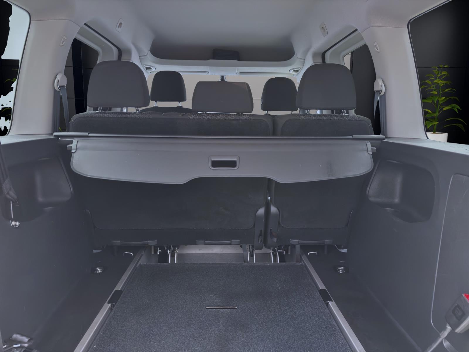 Bild 3: Volkswagen Caddy 2.0 TDI KLIMA ROLLSTUHLRAMPE