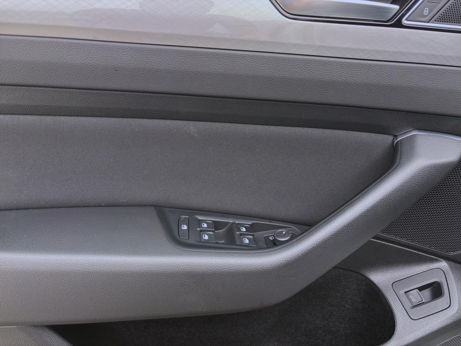 Bild 9: Volkswagen Passat Variant 2.0 TDI DSG BUSINESS AHK NAVI KAMERA