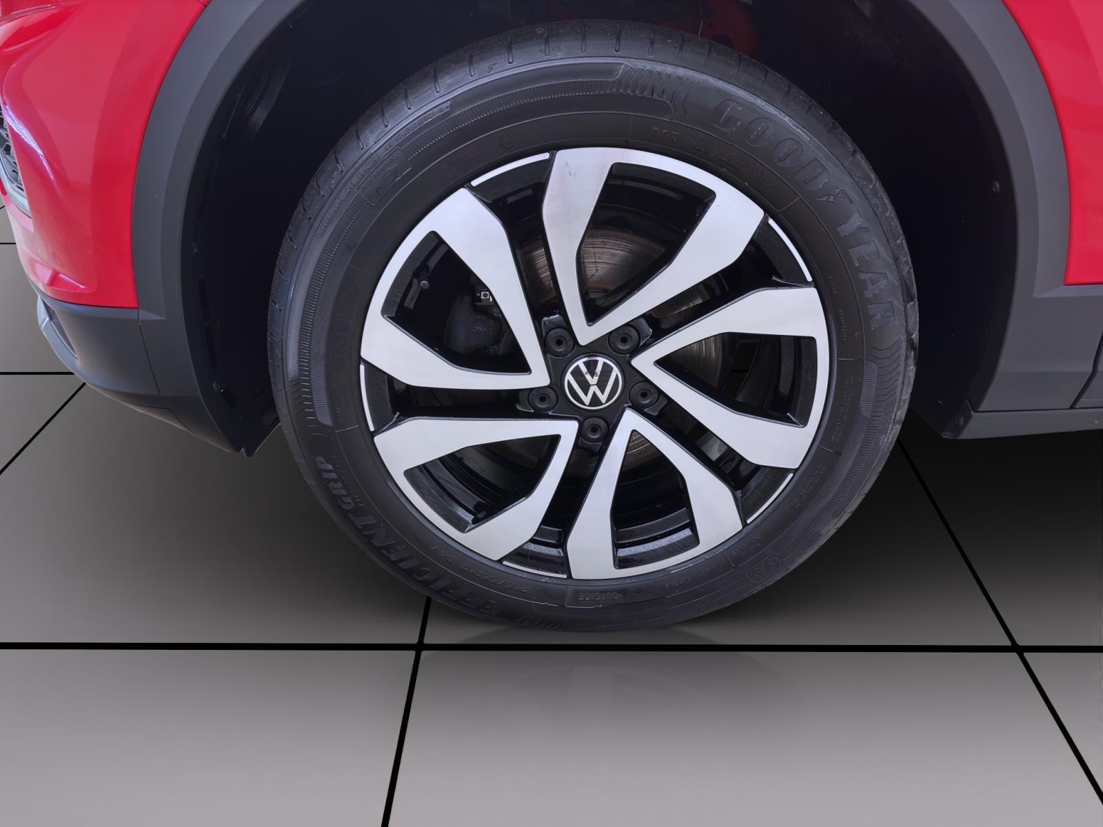 Volkswagen T-Roc 1.5 TSI DSG ACTIVE NAVI AHK KAMERA PDC