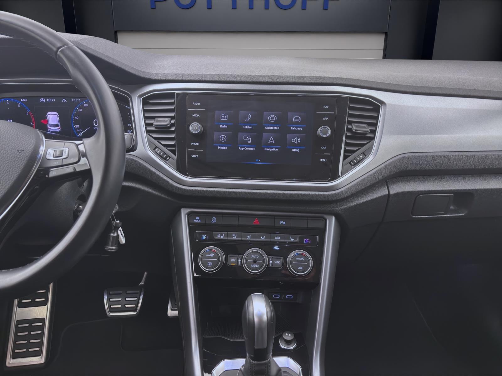 Volkswagen T-Roc 1.5 TSI DSG ACTIVE NAVI AHK KAMERA PDC