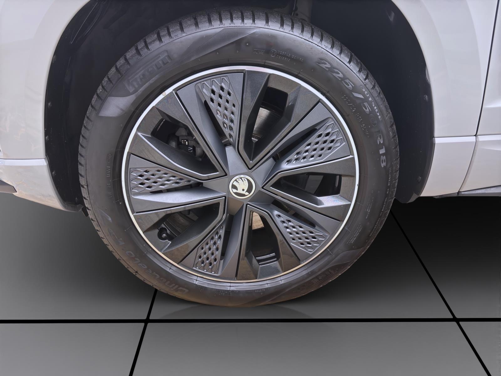 Bild 7: Skoda Karoq 2.0 TSI DSG 4x4 SPORTLINE MATRIX SITZHZG PDC