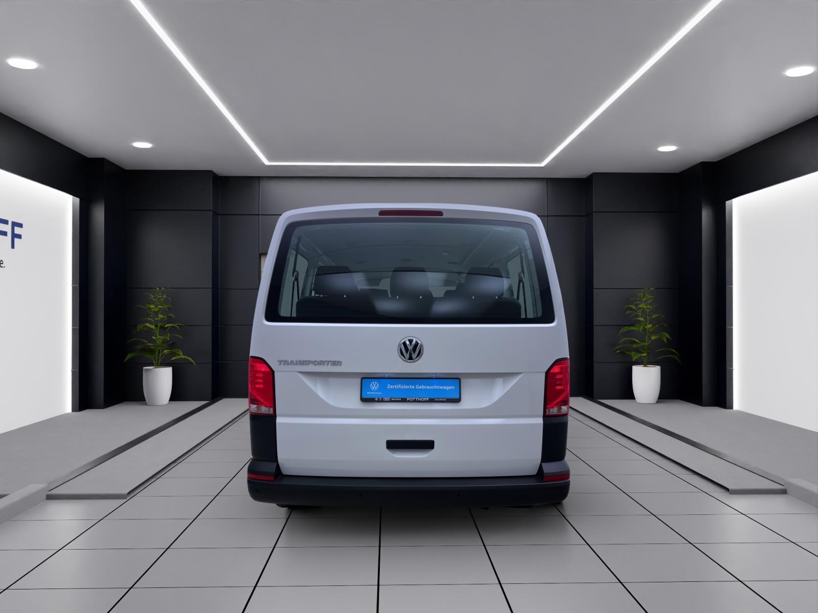 Bild 2: Volkswagen T6.1 Transporter Kombi 2.0 TDI 9-SITZER NAVI PDC DAB+