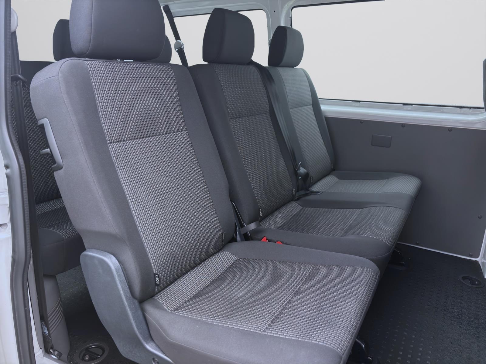 Bild 14: Volkswagen T6.1 Transporter Kombi 2.0 TDI 9-SITZER NAVI PDC DAB+