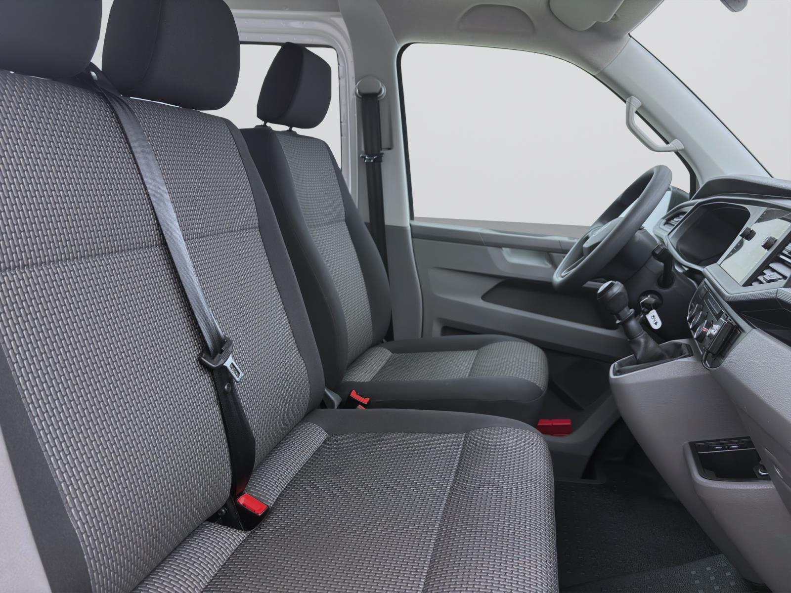Bild 15: Volkswagen T6.1 Transporter Kombi 2.0 TDI 9-SITZER NAVI PDC DAB+