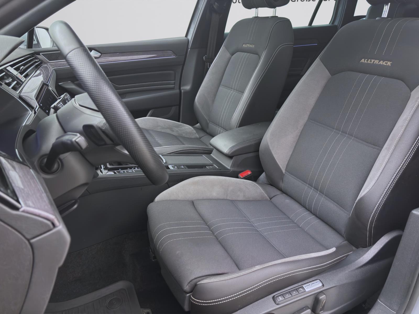 Volkswagen Passat Variant 2.0 TDI DSG 4M ALLTRACK PANO STANDHZG IQ.LIGHT