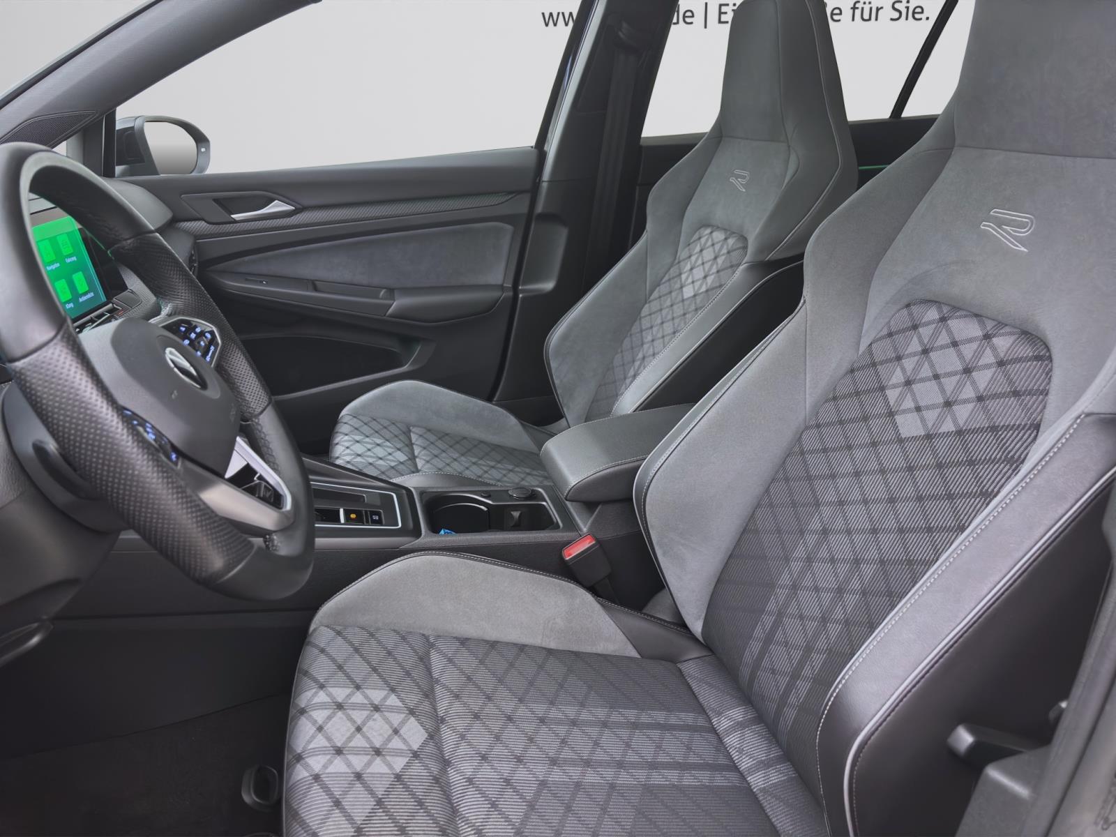 Bild 8: Volkswagen Golf 2.0 TDI DSG R-LINE NAVI PANO KAMERA PDC