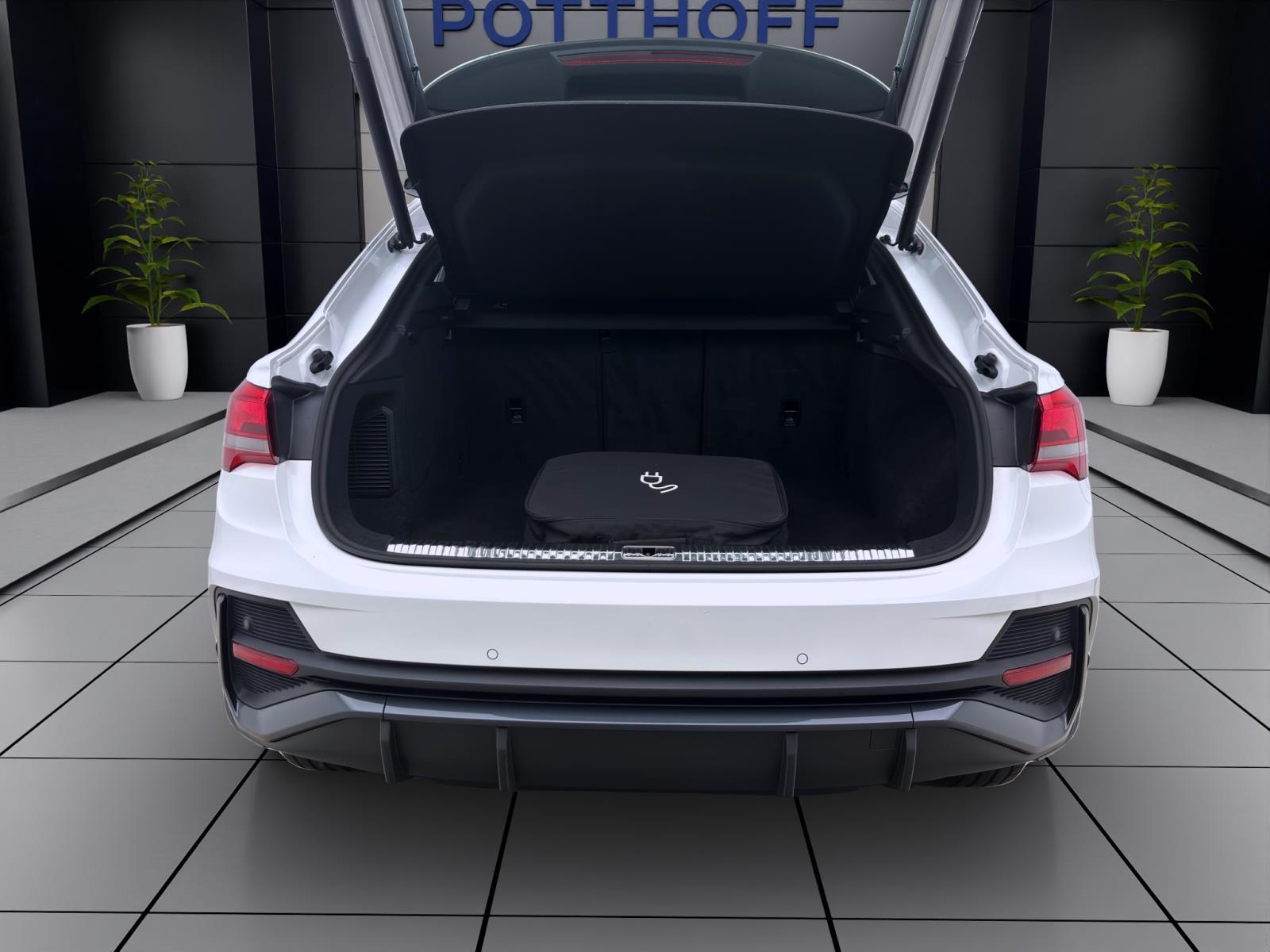 Bild 3: Audi Q3 Sportback 45 TFSIe NAVI KAMERA SITZHZG VIRTUAL