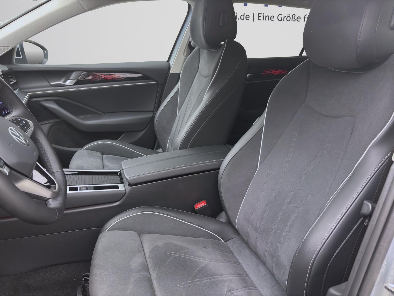 Bild 8: Volkswagen Passat Variant 2.0 TDI DSG ELEGANCE NAVI IQ.LIGHT AHK PDC