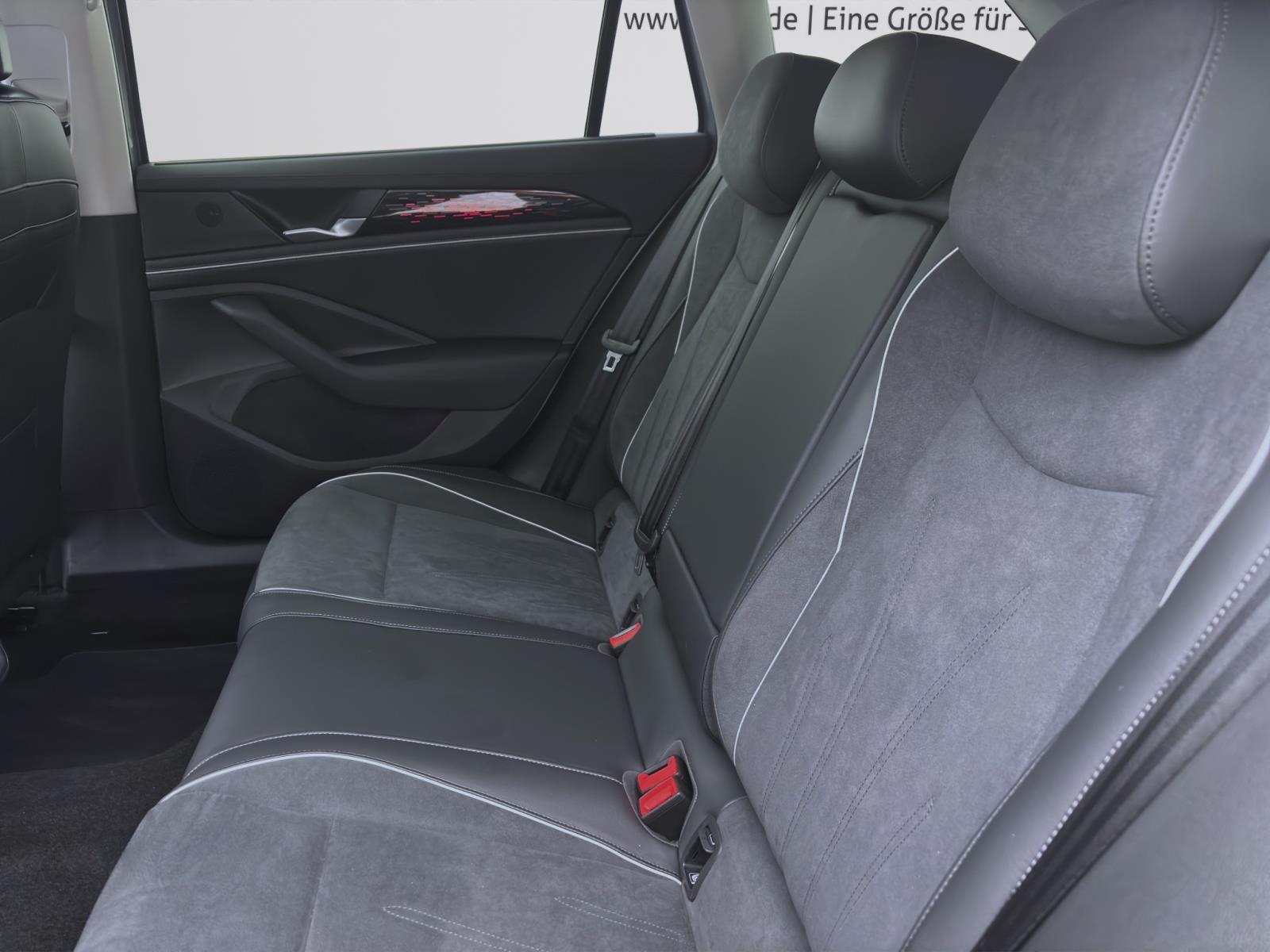 Bild 13: Volkswagen Passat Variant 2.0 TDI DSG ELEGANCE NAVI IQ.LIGHT AHK PDC