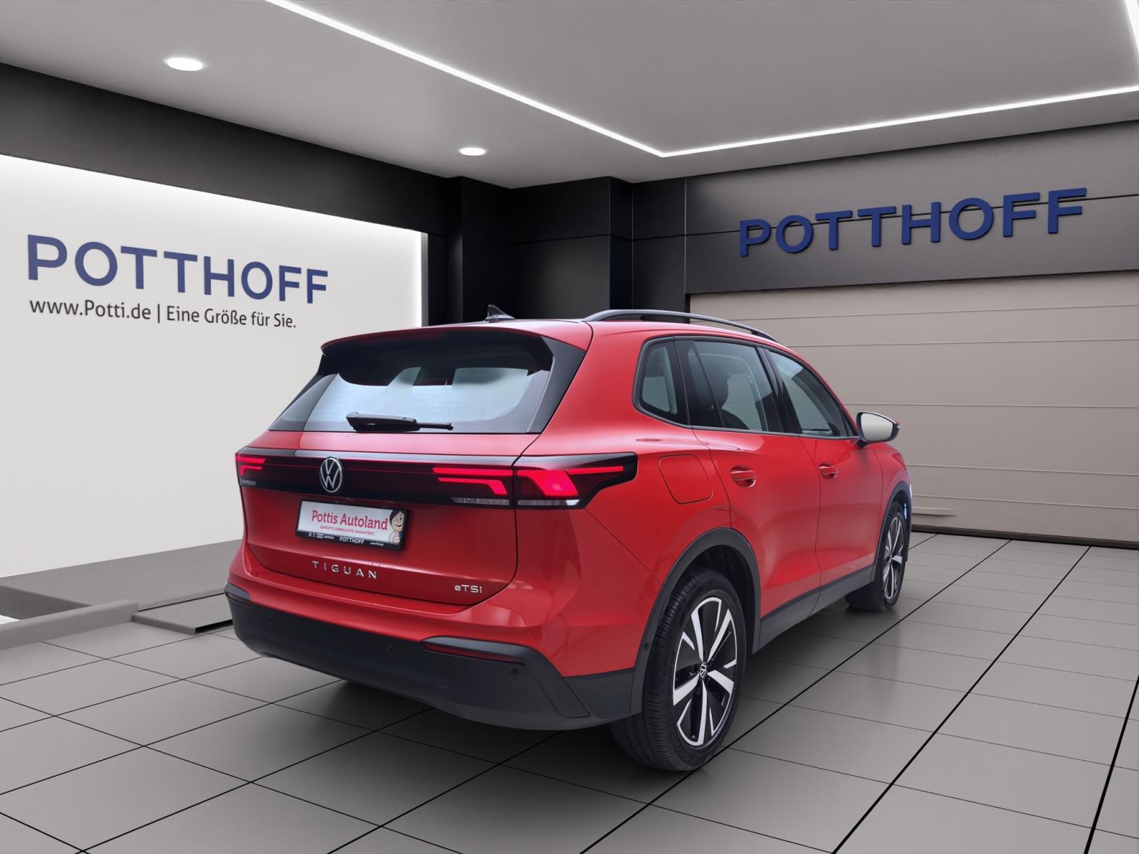 Bild 4: Volkswagen Tiguan 1.5 eTSI DSG LIFE STDHZG KAMERA AHK PDC